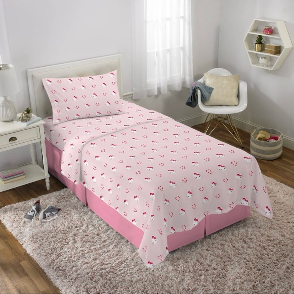 Sanrio Hello Kitty Girls Pink 3 Piece Twin Sheet Set Kids Christmas Bedding